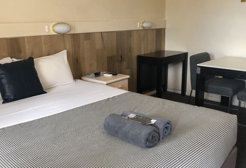 Wattle Tree Motel