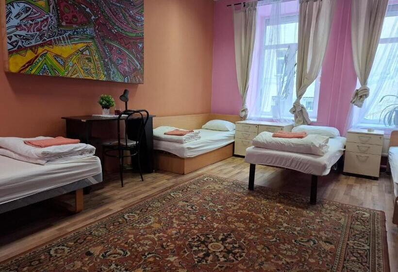 هاستل Jamaika @ Shopen