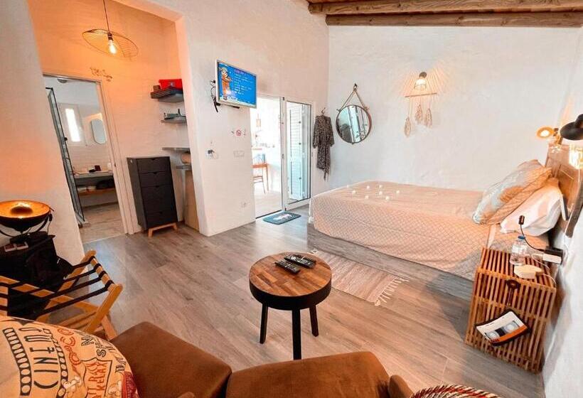 민박 Alentejo Zen Bnb, Cozy Suite, Patio, Private Pool And Entrance, Fire Pit
