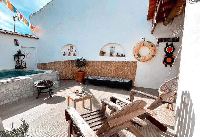 צימר Alentejo Zen Bnb, Cozy Suite, Patio, Private Pool And Entrance, Fire Pit