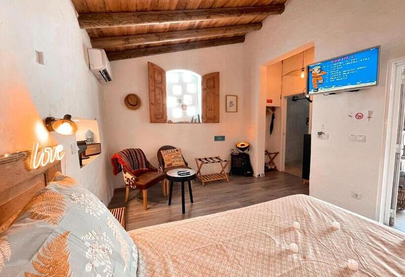 צימר Alentejo Zen Bnb, Cozy Suite, Patio, Private Pool And Entrance, Fire Pit