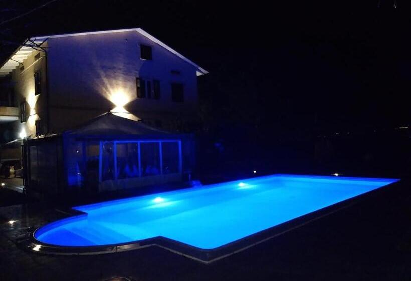 مبيت وإفطار La Luna Nel Pozzo