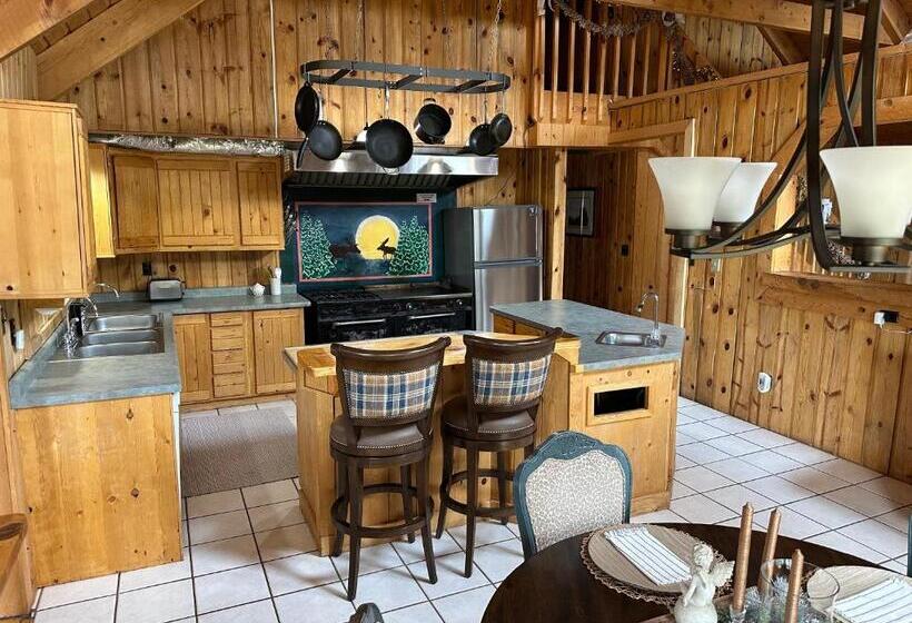 민박 Mount Peale Country Inn