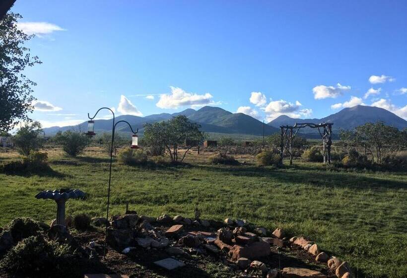 민박 Mount Peale Country Inn