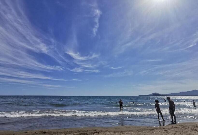 مبيت وإفطار Nula Private Suites