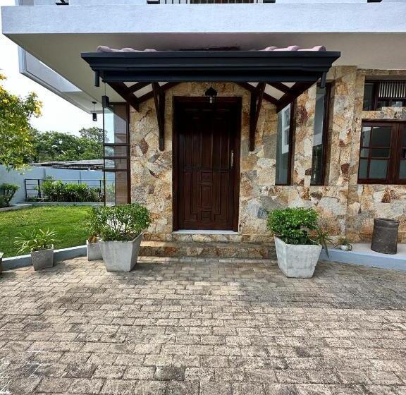 צימר Villa Heshni Colombo