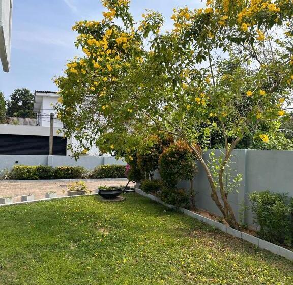 צימר Villa Heshni Colombo