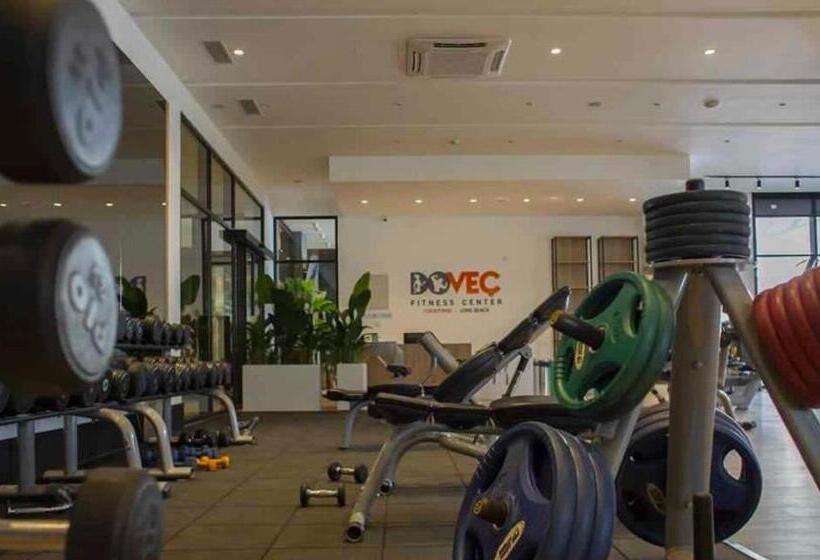 Courtyard Long Beach Holiday Resort