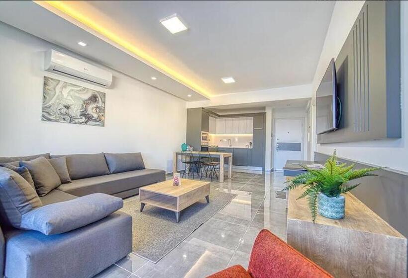 Courtyard Long Beach Holiday Resort