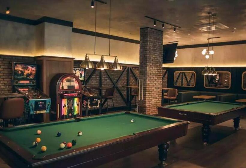 Courtyard Long Beach Holiday Resort