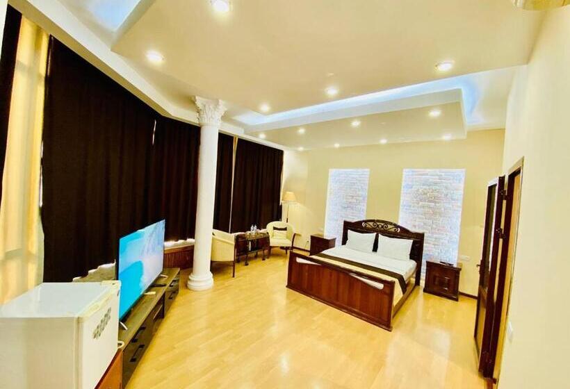 Hotel ретро паласе