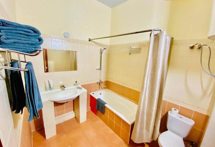 Hotel ретро паласе