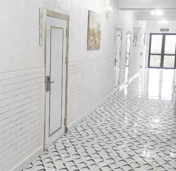 בית מלון כפרי Al Qal`a