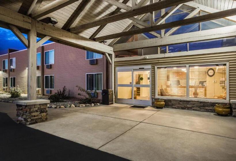 فندق Americinn By Wyndham Baxter Brainerd