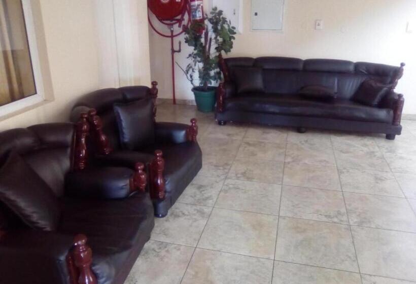 ホテル Andrienne Lodge Cape Town