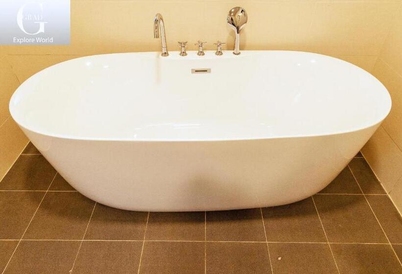 هتل Cerf Volant Soc Son Resort