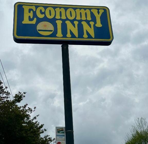 فندق Economy Inn