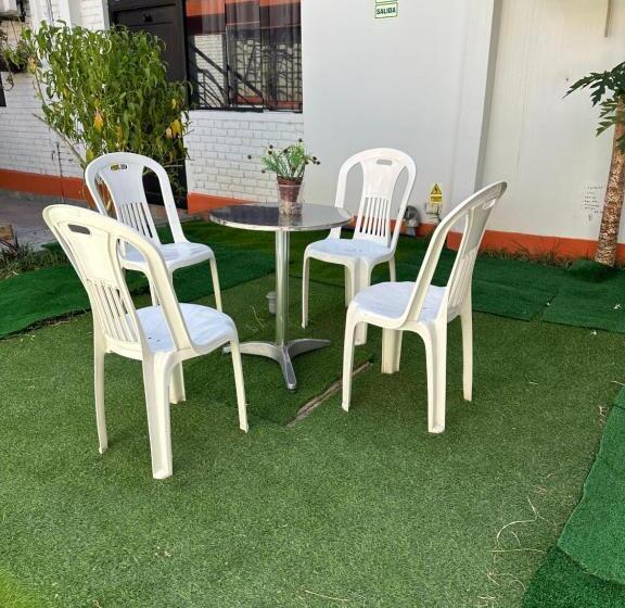 בית מלון כפרי Hostal Las Garzas