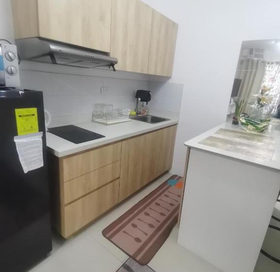 هتل Primavera City, Living Stone Place