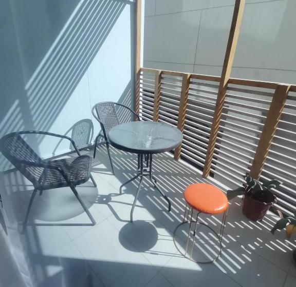 هتل Primavera City, Living Stone Place