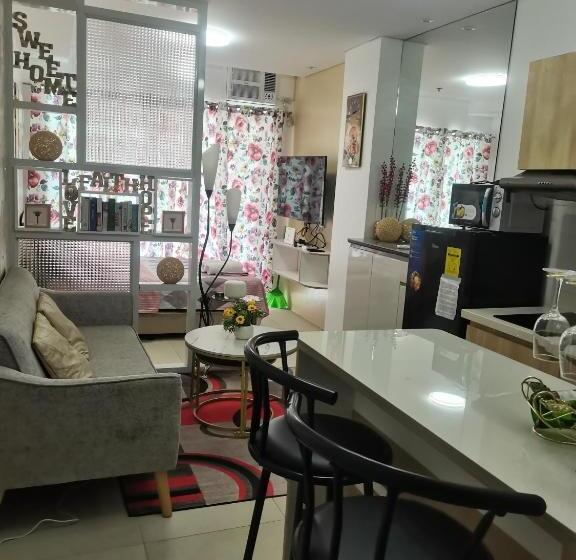 ホテル Primavera City, Living Stone Place