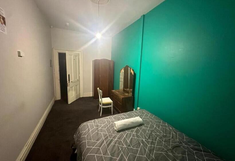 בית מלון כפרי Railway