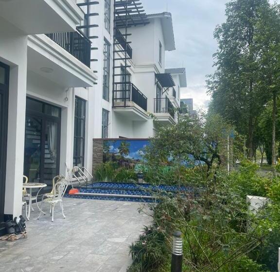 هتل Resort Xanh Villa 5 Stars