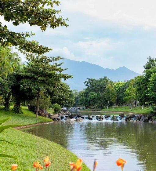 هتل Resort Xanh Villa 5 Stars