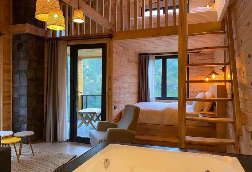 ホテル Suvand House