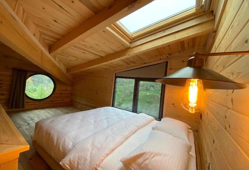 ホテル Suvand House