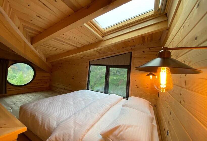 ホテル Suvand House