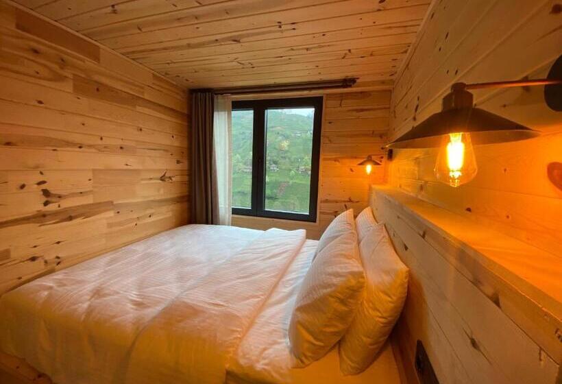 ホテル Suvand House