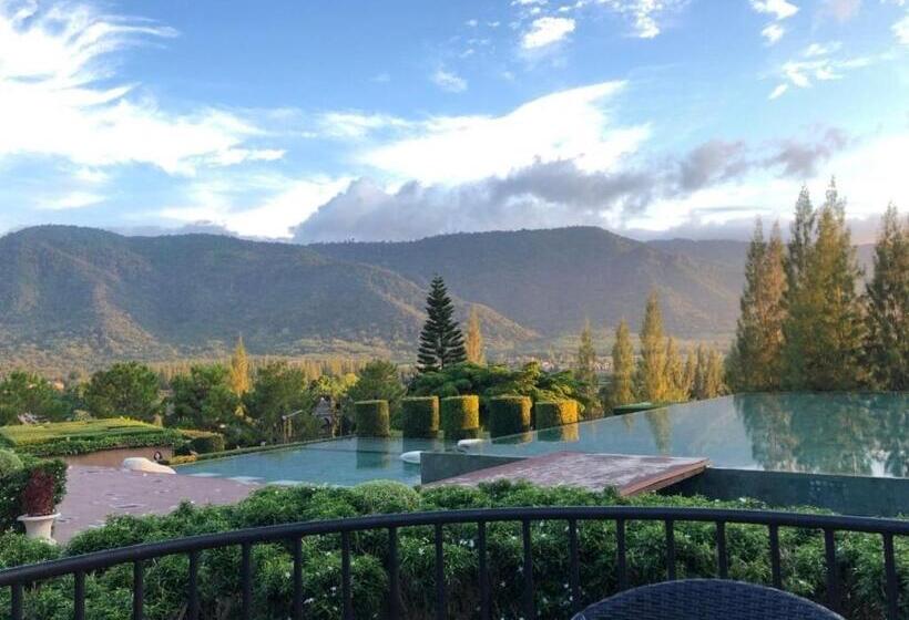 בית מלון כפרי Toscana Villa Khao Yai