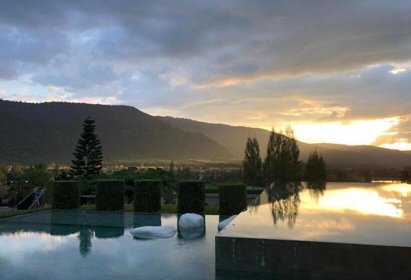 בית מלון כפרי Toscana Villa Khao Yai