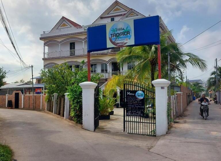 Отель Villa Tropica