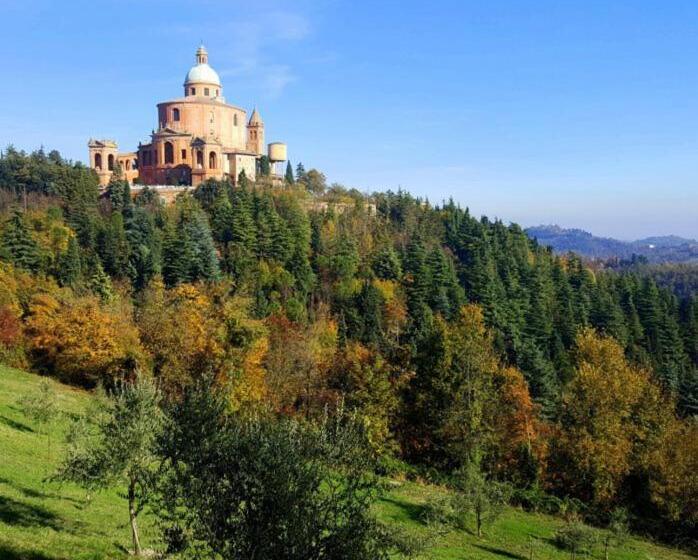 پانسیون Made In Bo