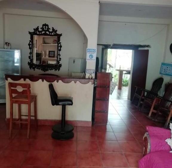 بنسيون D  All Leon Hostal