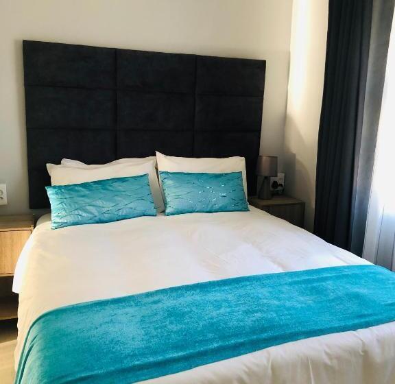 פנסיון Elihle Guest House