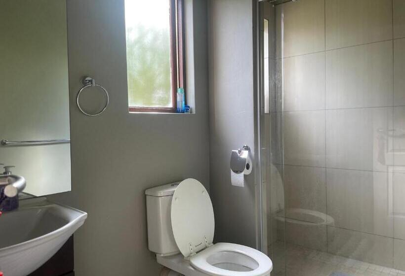 ペンション Jade Mountain Cottage 玉山小屋