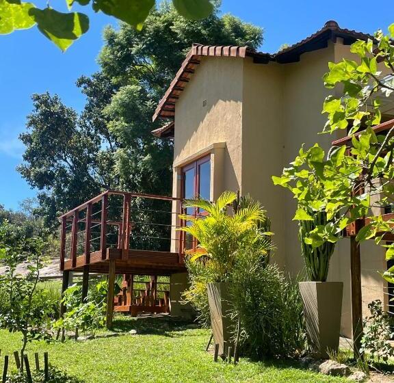 ペンション Jade Mountain Cottage 玉山小屋