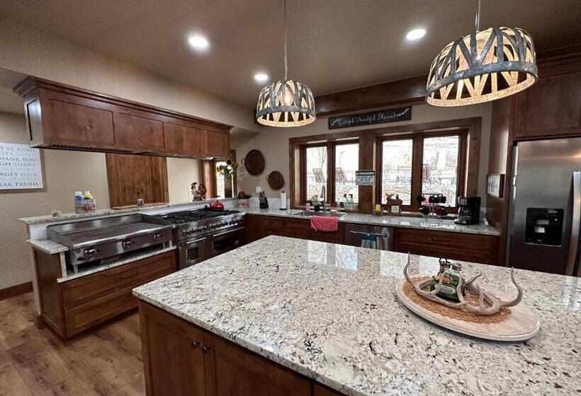 بنسيون Lodge At Forse Mountain Ranch