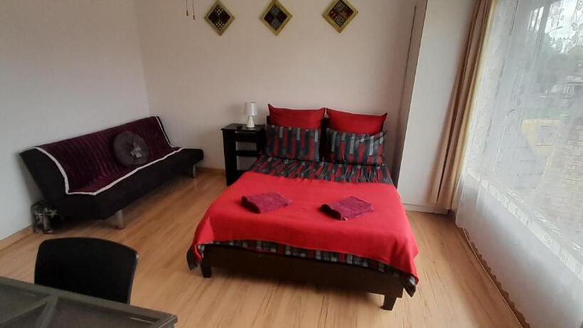 ペンション Airport Lodge Or Tambo