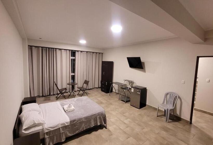 ペンション Mónaco