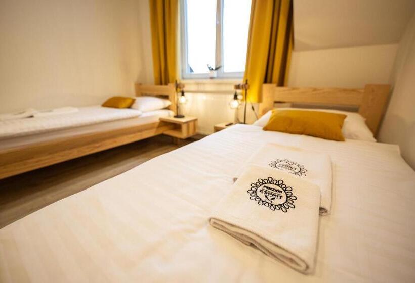 ペンション Penzión Esprit