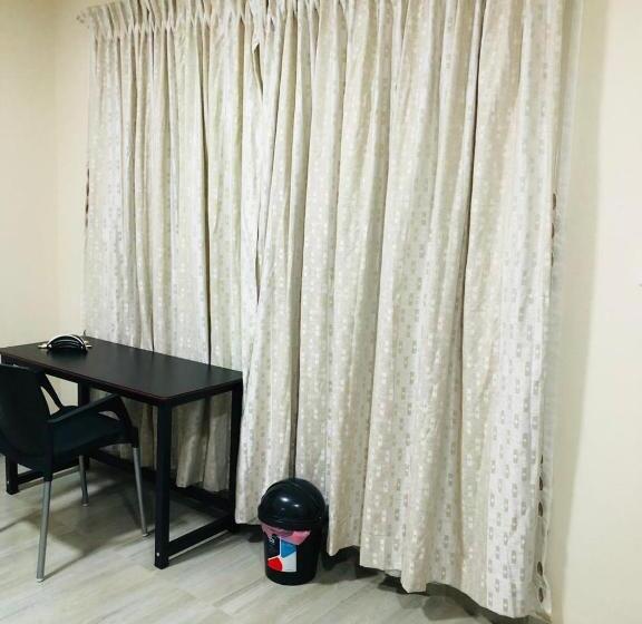 Пансион Peshline Guest House Unit 3