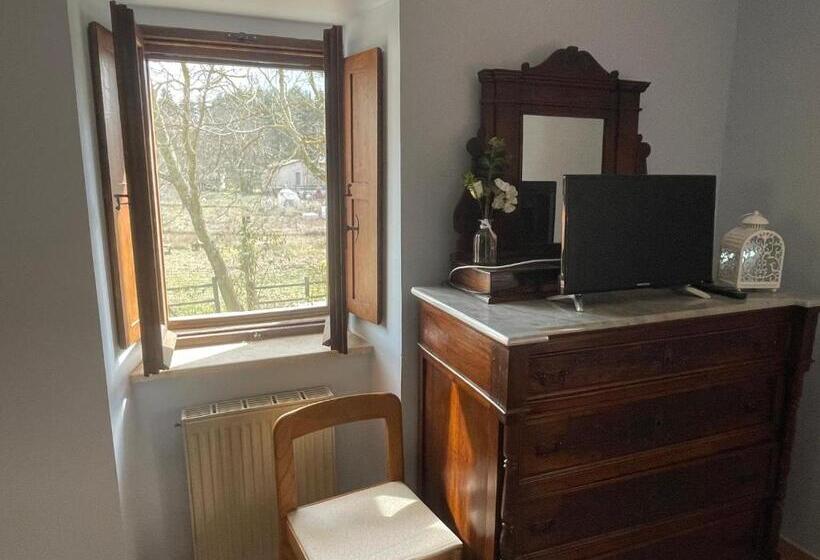 بنسيون Sognando Bominaco   Dimora San Pellegrino