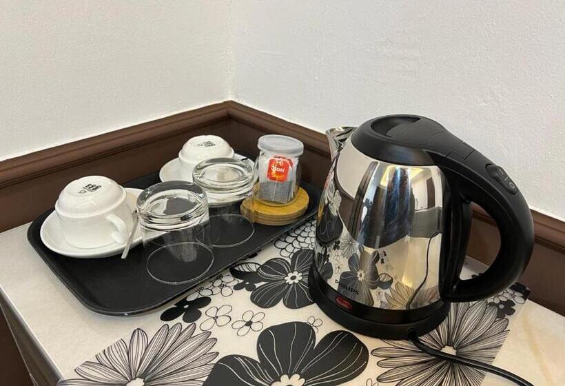 פנסיון The Lodge