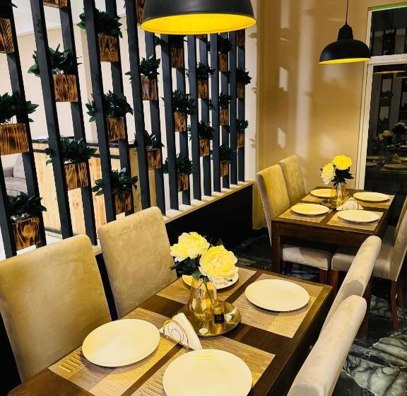 Royal Bliss Hotel Nuwara Eliya