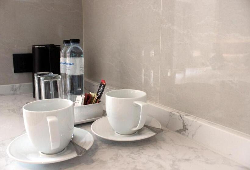 普吉岛拉威温德姆 Yyc旅游优选酒店 Wyndham Rawai Phuket Yyc Travel Preferred