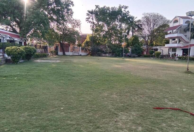 Avexia Fun City Resort